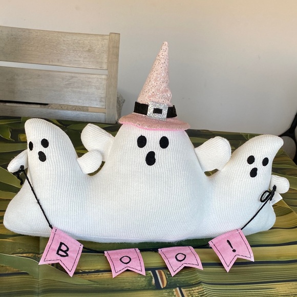 NWT Charming BOO! Ghost Trio Plush with Pink Witch Hat - Picture 1 of 3